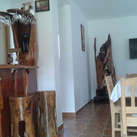 Pensiunea Casa Vanatorului Otel Oteleni Dış mekan fotoğraf