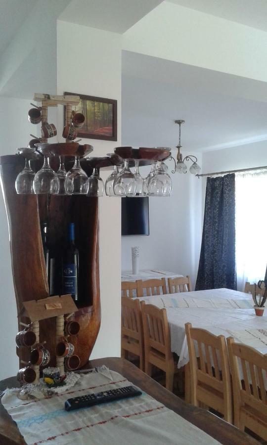 Pensiunea Casa Vanatorului Otel Oteleni Dış mekan fotoğraf