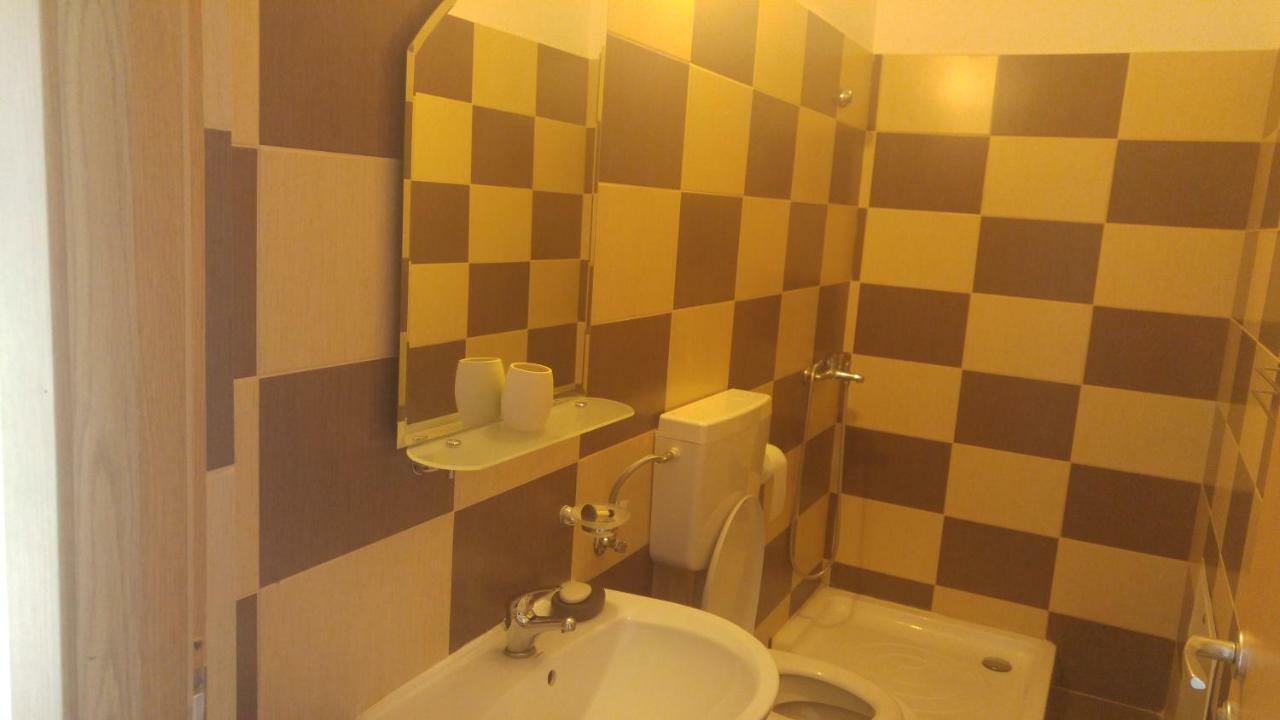 Pensiunea Casa Vanatorului Otel Oteleni Dış mekan fotoğraf