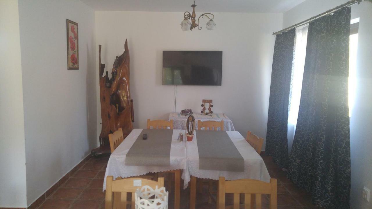 Pensiunea Casa Vanatorului Otel Oteleni Dış mekan fotoğraf
