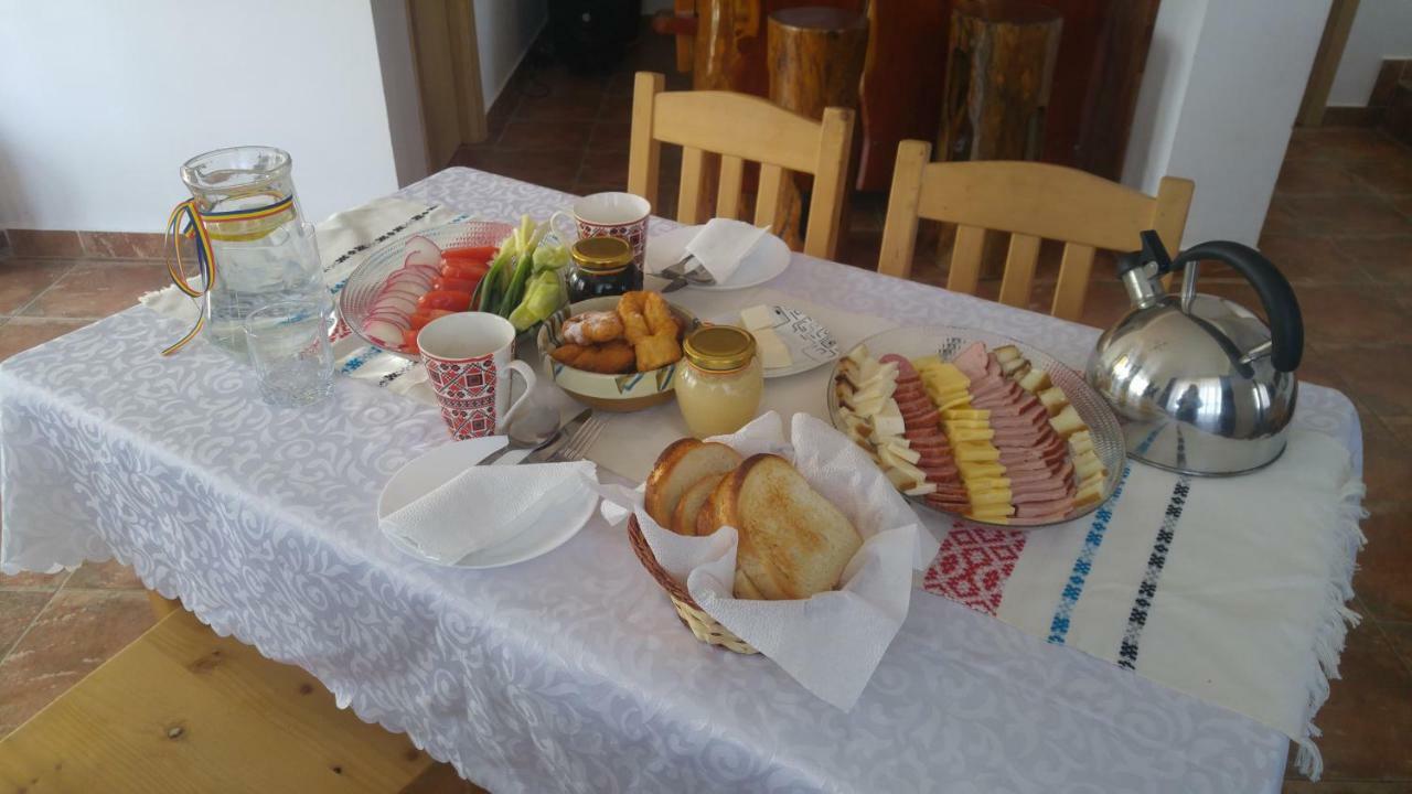 Pensiunea Casa Vanatorului Otel Oteleni Dış mekan fotoğraf