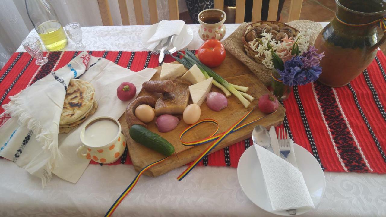Pensiunea Casa Vanatorului Otel Oteleni Dış mekan fotoğraf